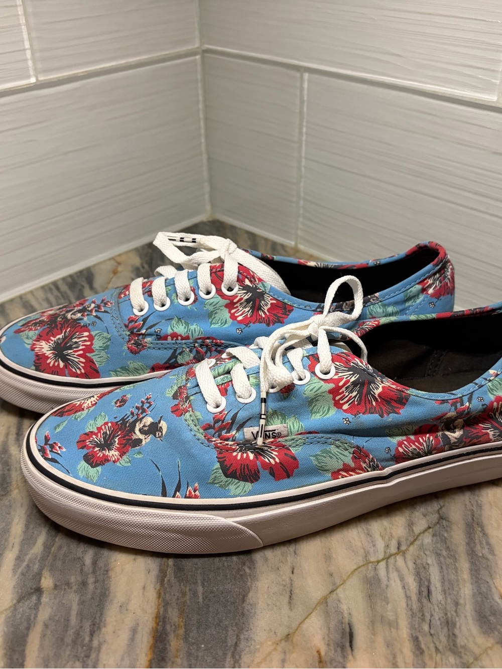 Vans Star Wars Yoda Aloha Authentic Sneakers US-Men 10.5 Women 12 Light Blue